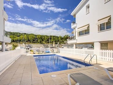Casa a schiera con balcone in vendita a Carrer Illa del Port