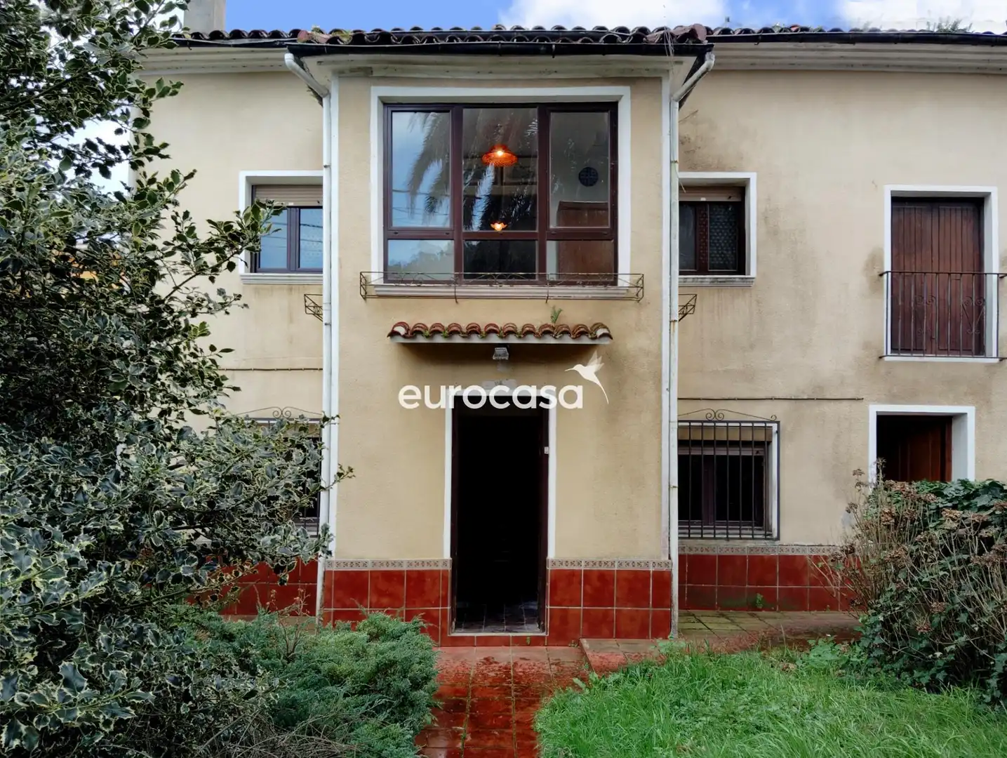 Vista exterior de Casa o chalet en venta en Castañeda con Calefacción, Jardín privado y Terraza
