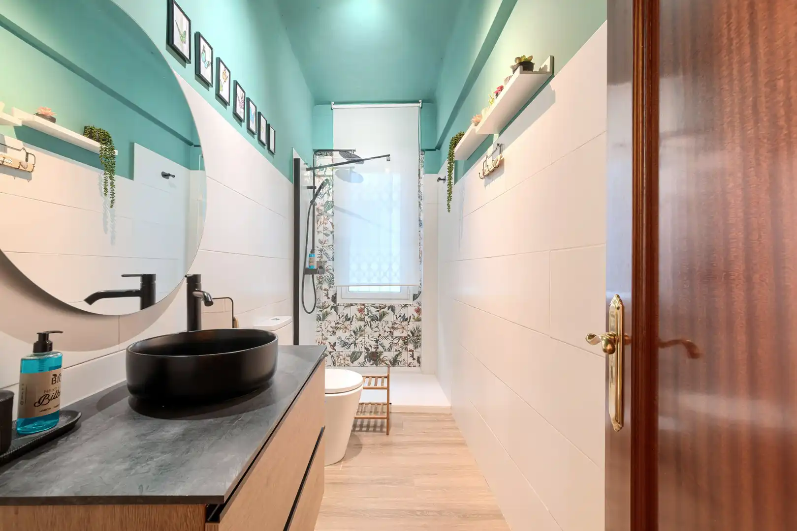 Baño de Apartamento de alquiler en Bilbao  con Calefacción, Amueblado y Lavadora