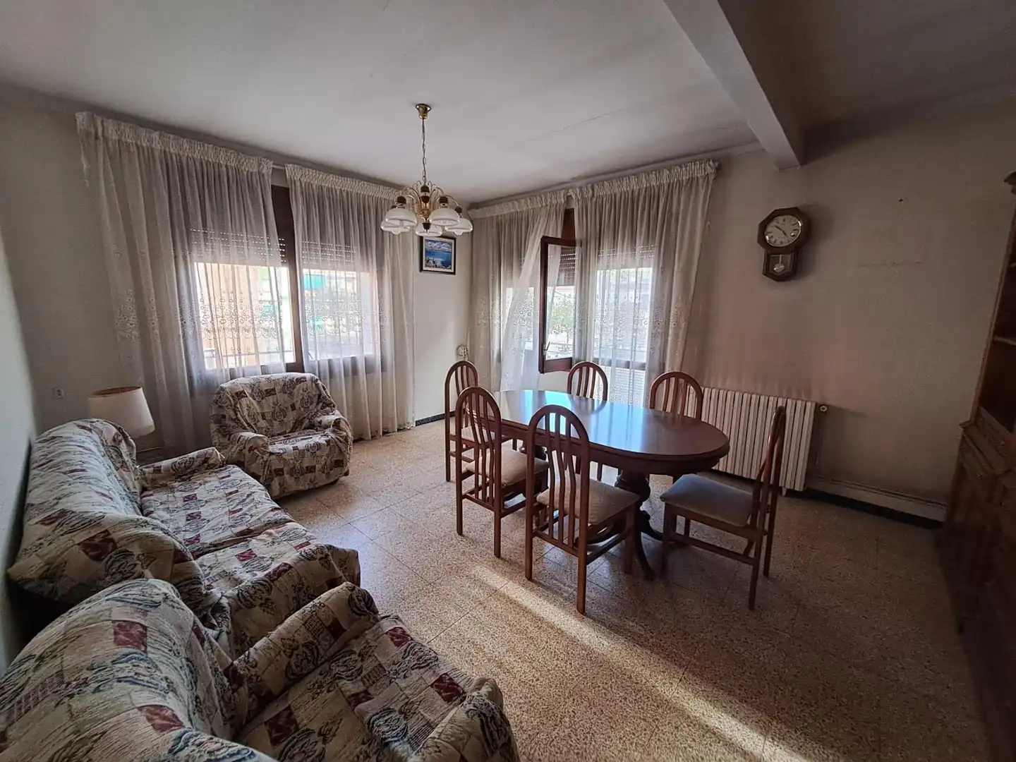 Sala d'estar de Casa o xalet en venda en Sabadell amb Aire condicionat, Jardí privat i Terrassa