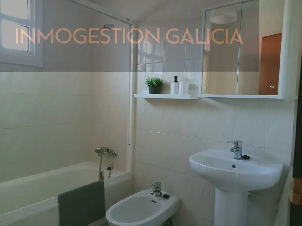 Edificio en venta en Plaza Campo Da Feira, Cerceda