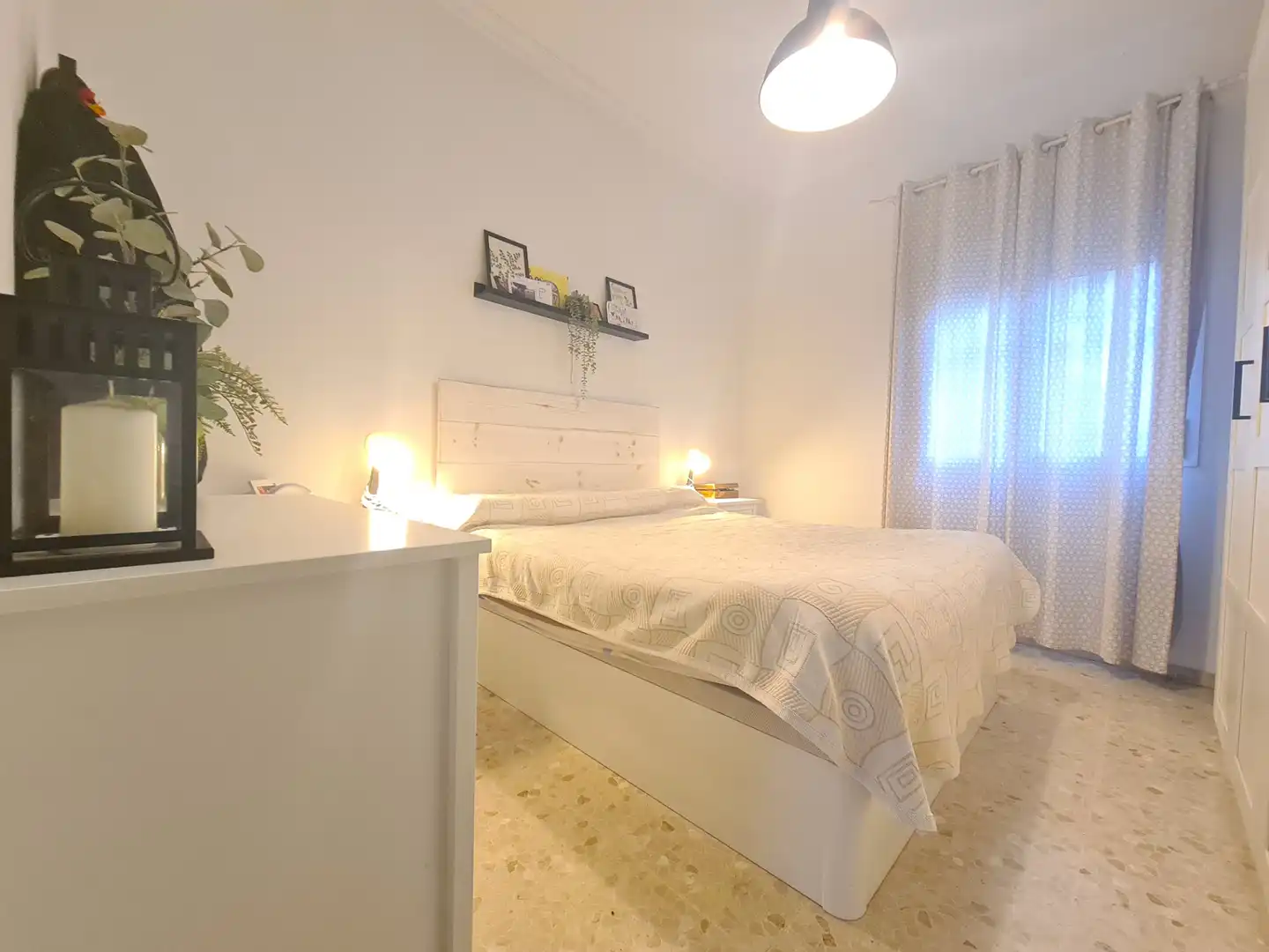 Bedroom of Detached homes for sale in Sevilla  with Air Conditioner, Terrace and Balcony