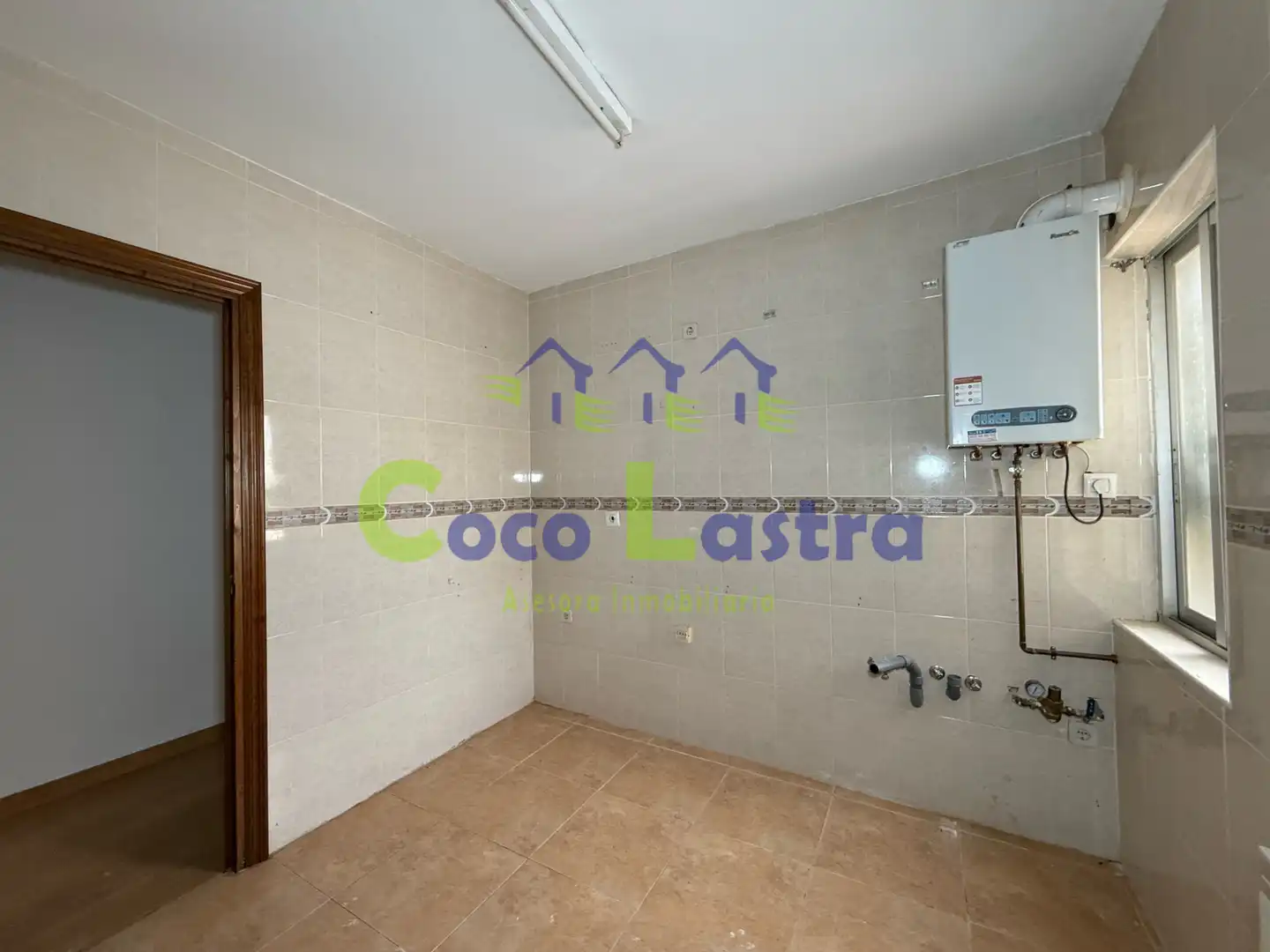 Cocina de Piso en venta en Béjar con Calefacción y Balcón