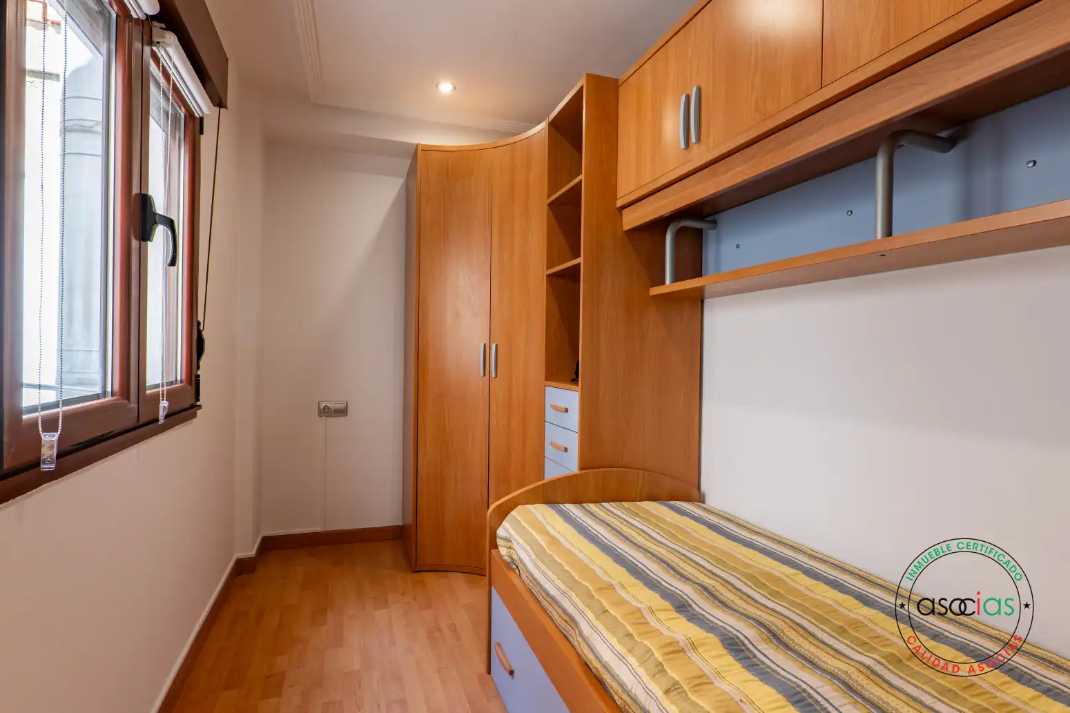 Habitación de Piso en venta en Gijón  con Calefacción y Trastero