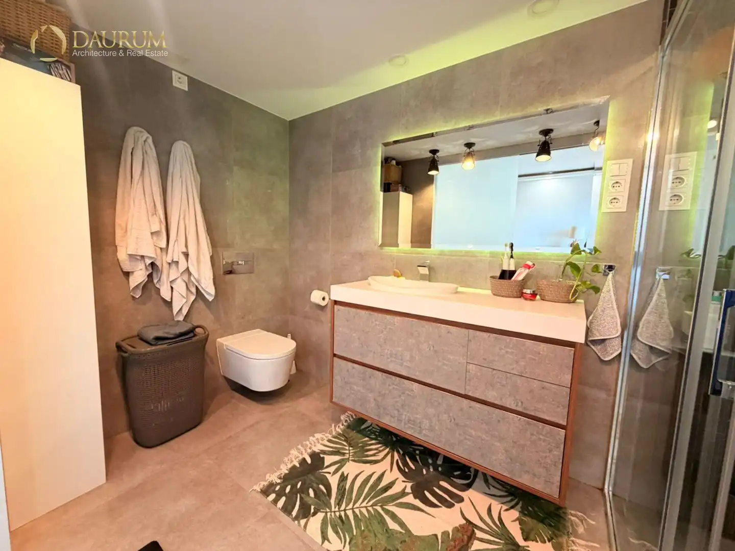 Baño de Piso en venta en Málaga con Aire acondicionado, Calefacción y Terraza