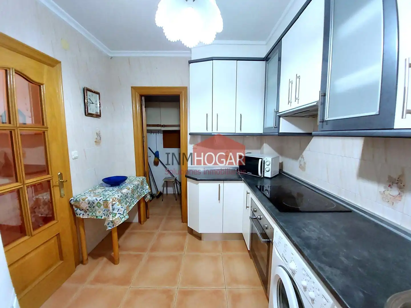 Küche von Wohnung zum Verkauf in Arévalo mit Heizung, Parkett und Abstellraum