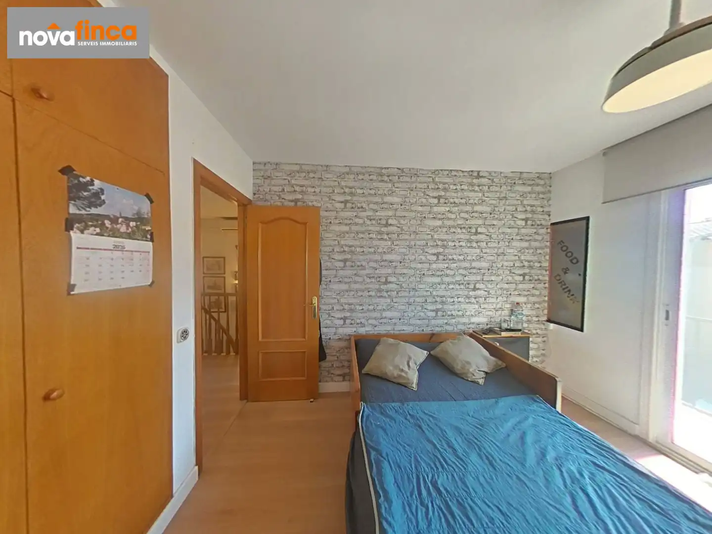 Habitación de Casa adosada en venta en Palamós con Aire acondicionado, Calefacción y Jardín privado