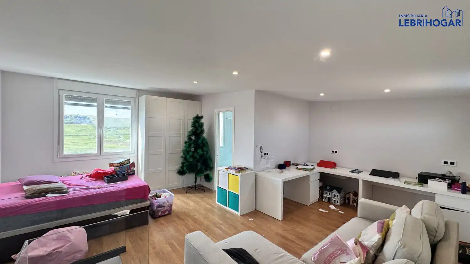 Casa adosada en venta en Lebrija con Aire acondicionado, Calefacción y Terraza