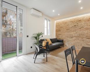 Living room of Flat to rent in  Barcelona Capital  with Air Conditioner, Furnished and Oven