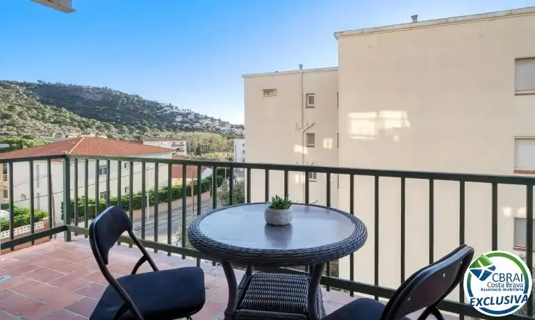 Terrassa de Apartament en venda en Roses amb Calefacció, Moblat i Piscina comunitària