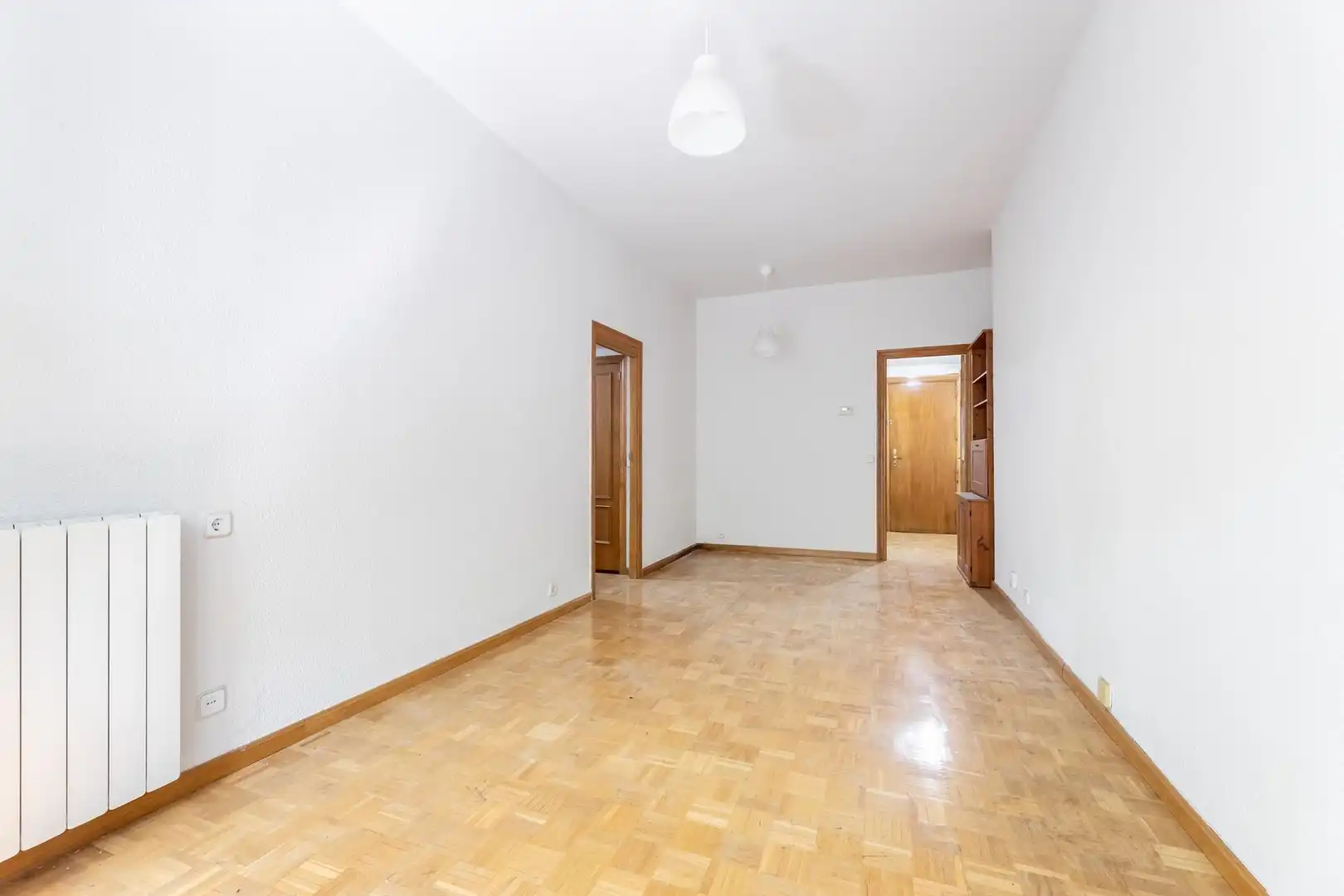 Piso en venta en Madrid con Calefacción, Parquet y Balcón