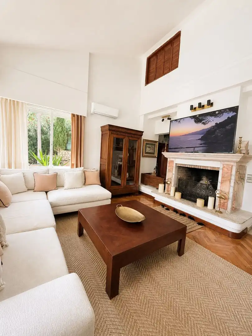 Living room of Houses for rent in Benahavís  with Air Conditioner, Private garden and Terrace