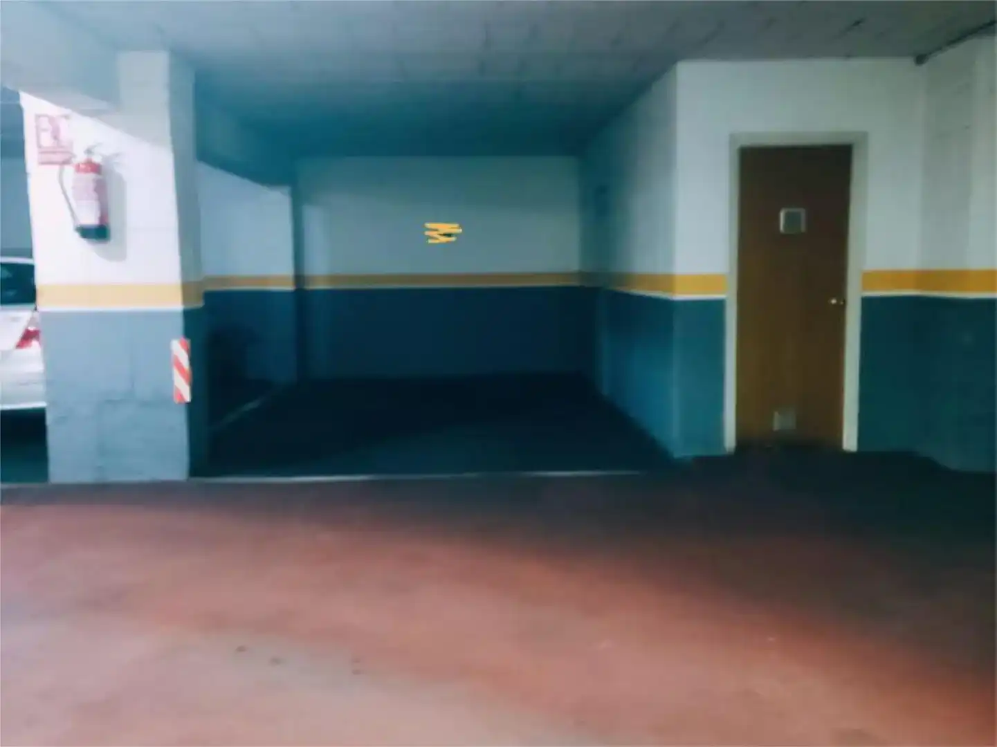 Aparcament de Pis en venda en Cáceres amb Aire condicionat, Jardí privat i Parquet