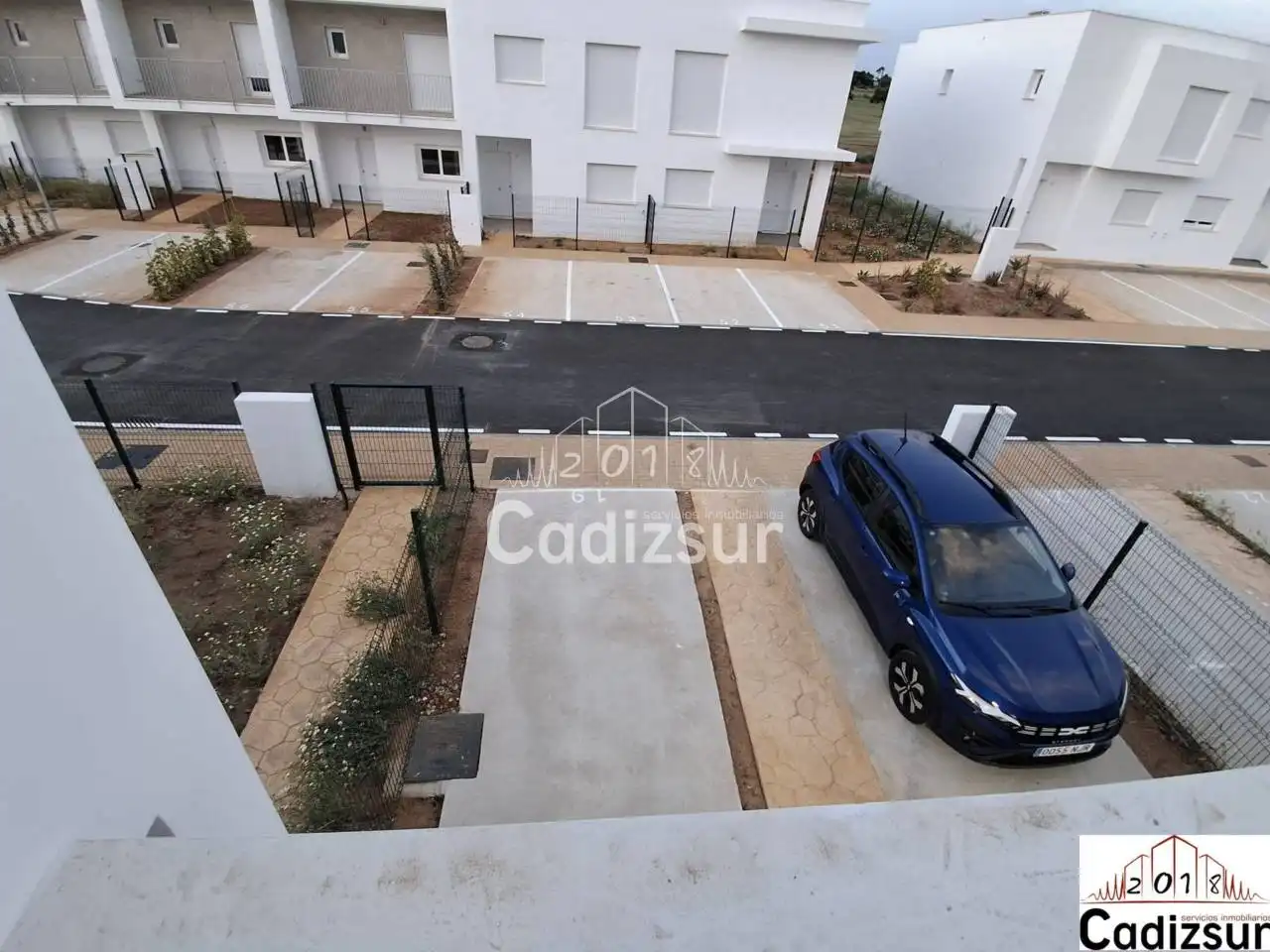 Parking de Casa adosada en venta en Puerto Real con Aire acondicionado, Calefacción y Jardín privado