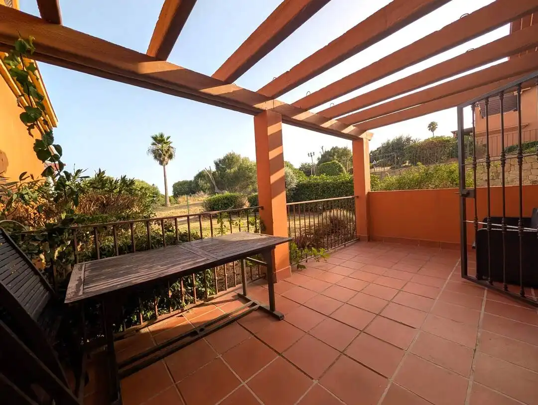 Flat with pool for sale in Avenida del Mediterráneo 5