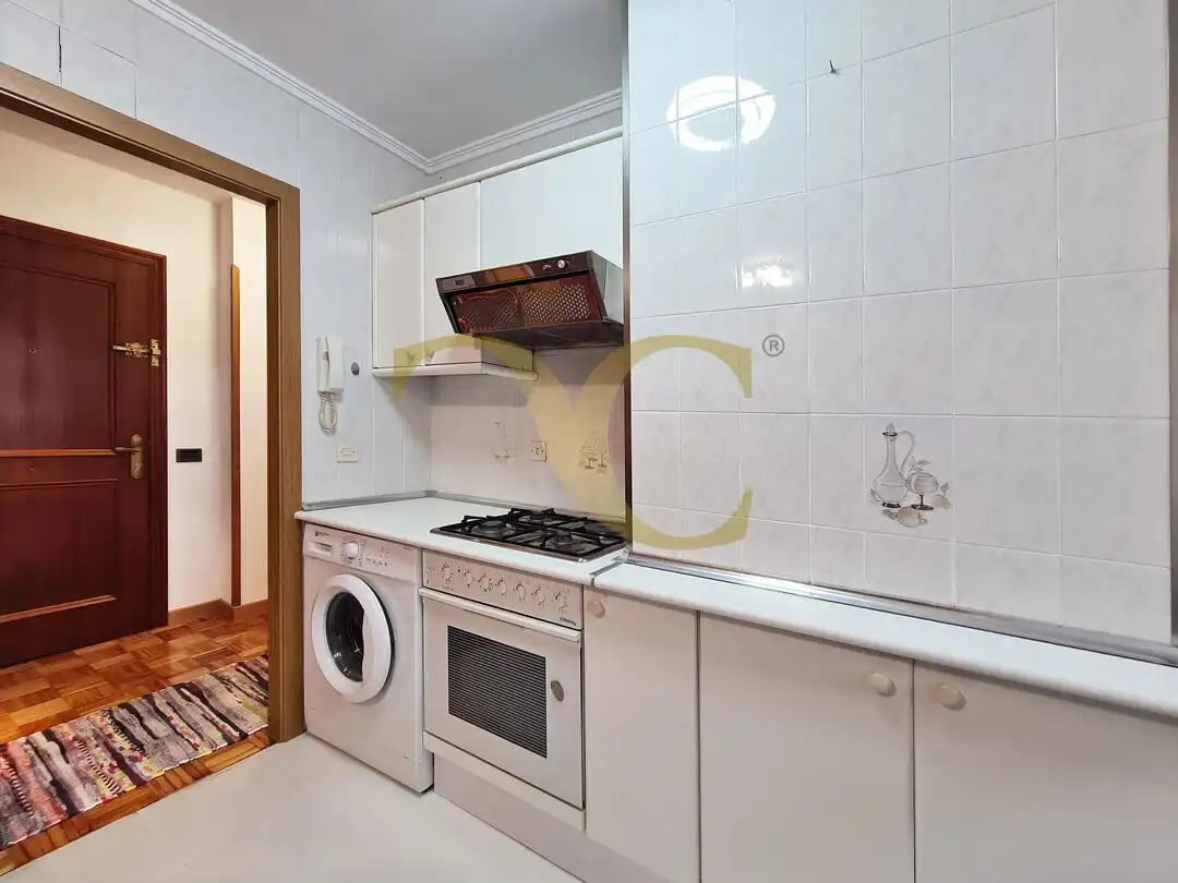 Cocina de Dúplex en venta en Gijón  con Calefacción