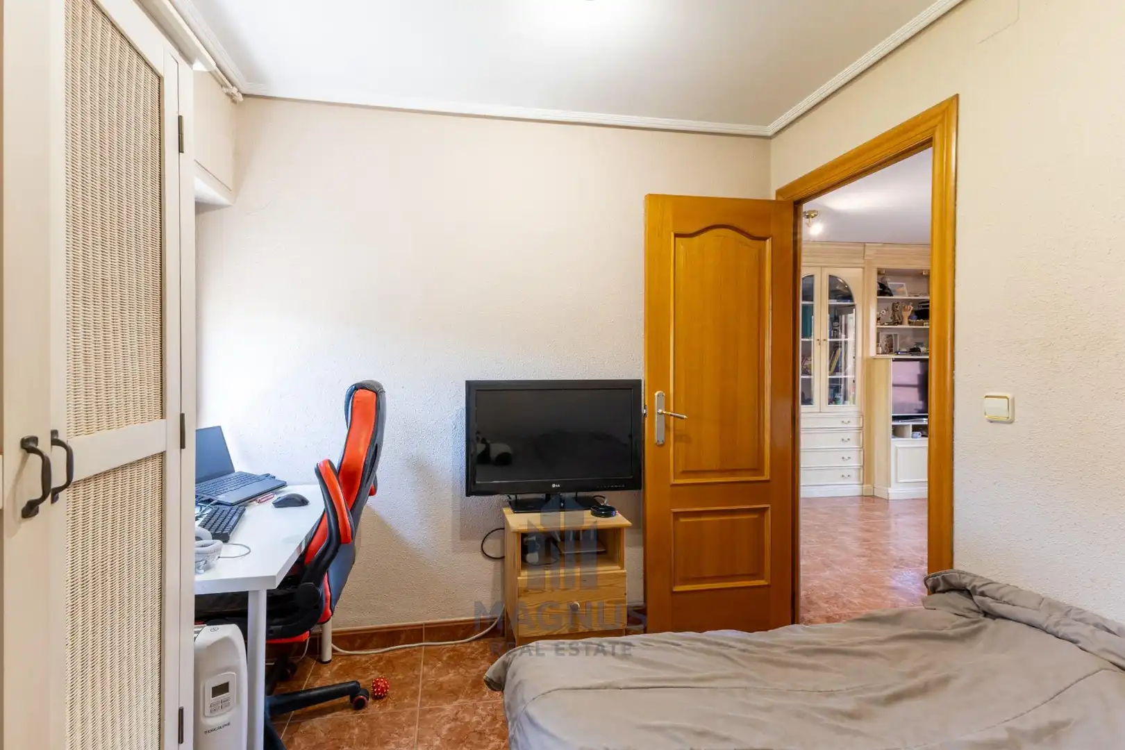 Schlafzimmer von Wohnung zum Verkauf in Valencia mit Klimaanlage und Balkon