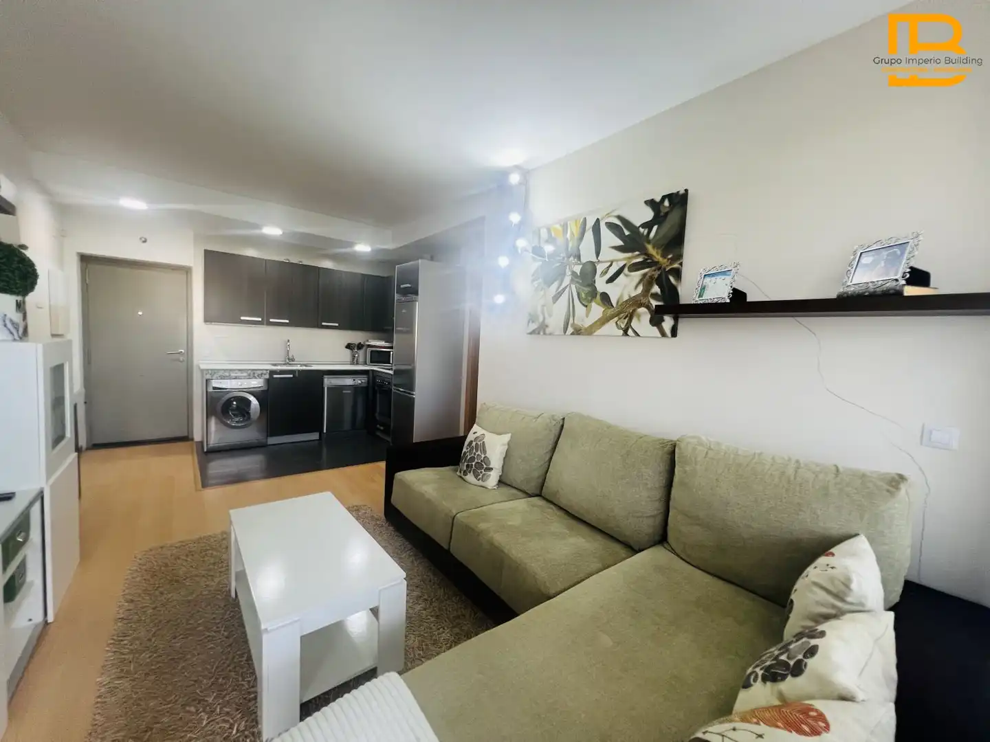 Sala de estar de Piso en venta en Villarcayo de Merindad de Castilla la Vieja con Calefacción, Parquet y Terraza
