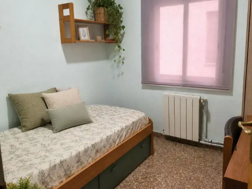 Flat to rent in Carrer de la Pau 11