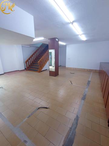 Local comercial en Alquiler en Calle de Camilo Alonso Vega en General Dávila