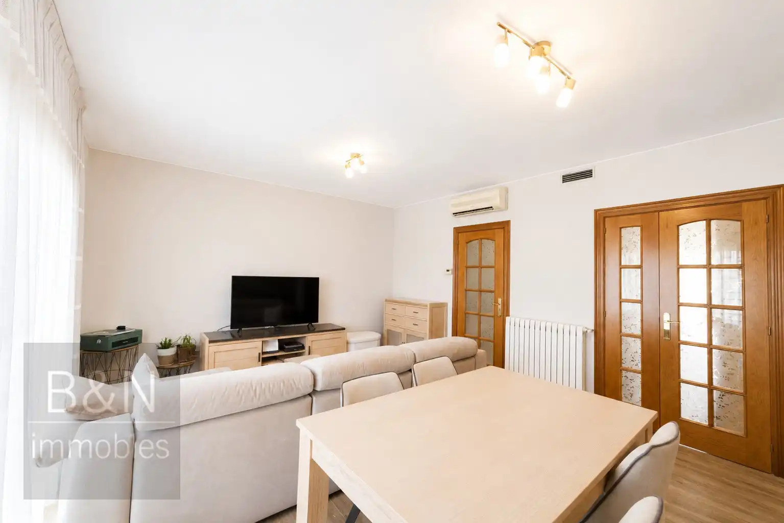 Sala de estar de Piso en venta en Terrassa con Aire acondicionado y Balcón