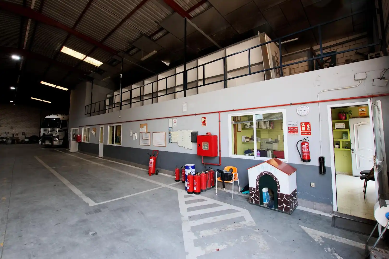 Nau industrial en venda en Puebla de la Calzada