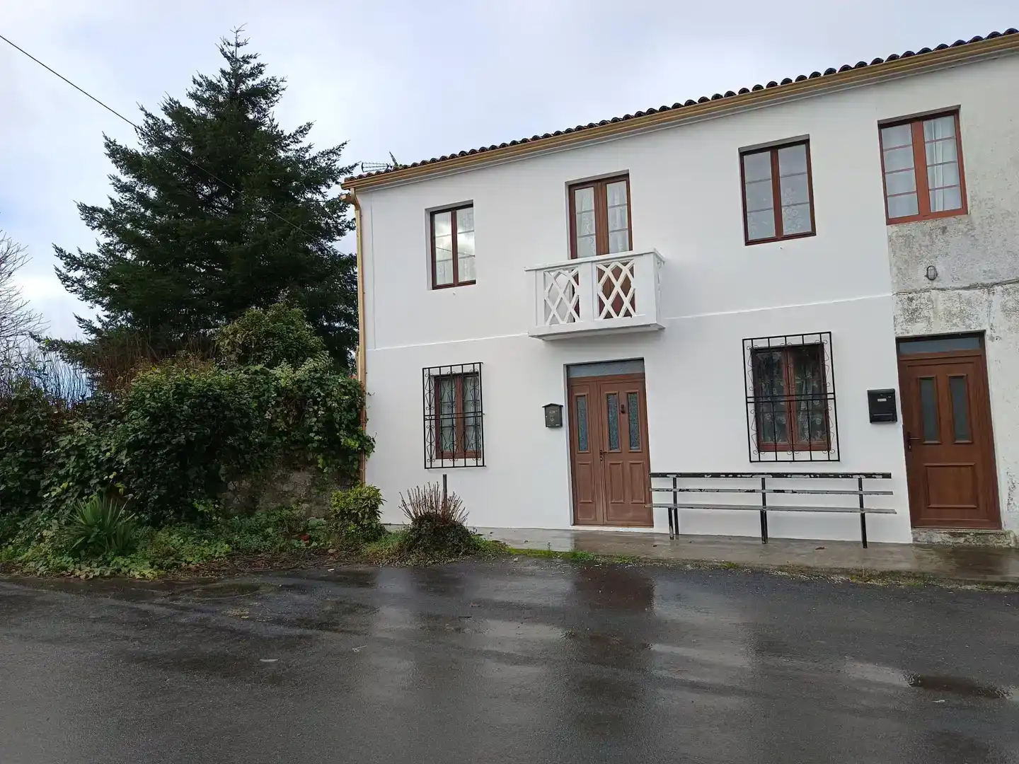 Vista exterior de Casa adosada en venda en Boimorto amb Balcó