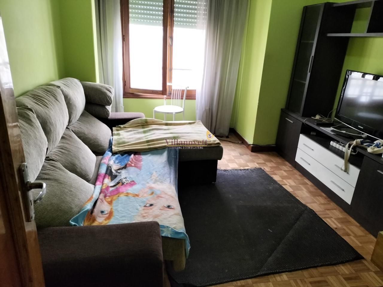 Sala d'estar de Pis en venda en Vigo  amb Parquet i Balcó