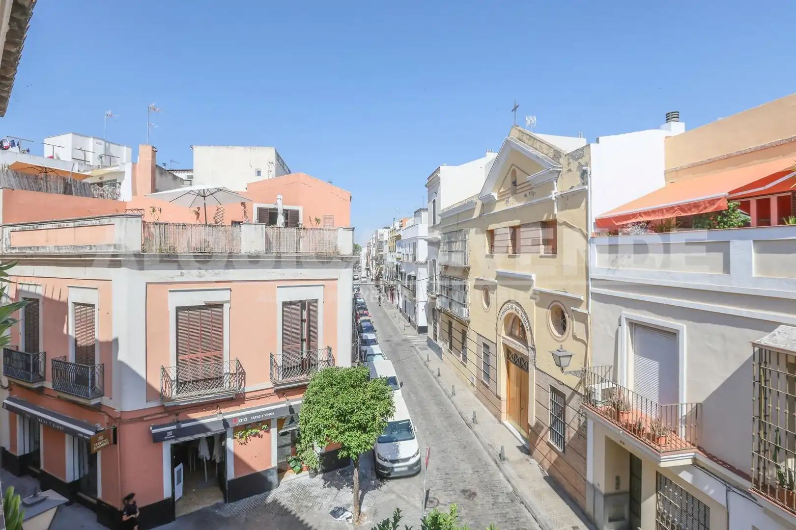 Vista exterior de Ático en venta en Sevilla con Aire acondicionado, Terraza y Amueblado