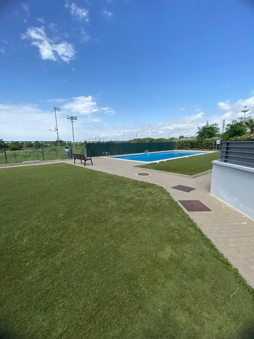 Swimming pool of Detached homes for sale in Roda de Berà  with Air Conditioner, Parquet flooring and Terrace