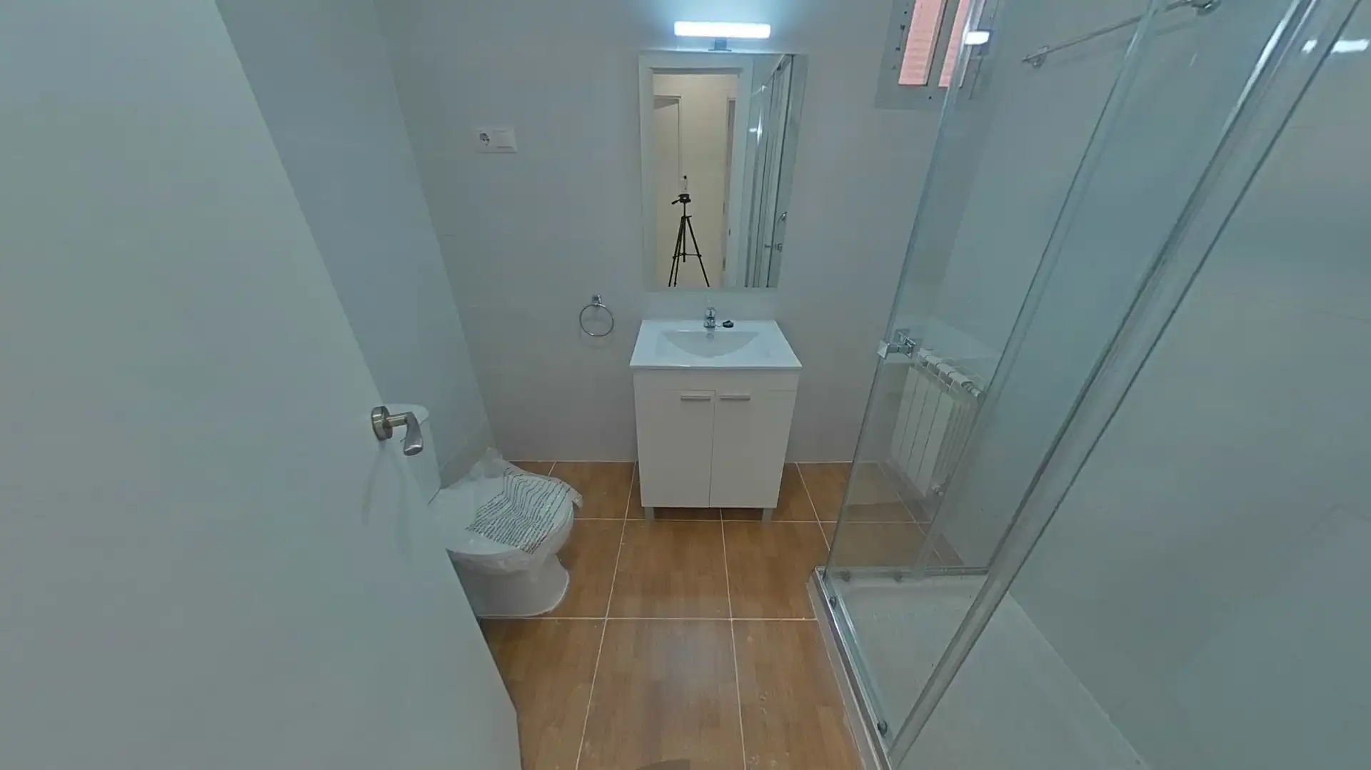 Baño de Piso en venta en Fuenlabrada con Calefacción