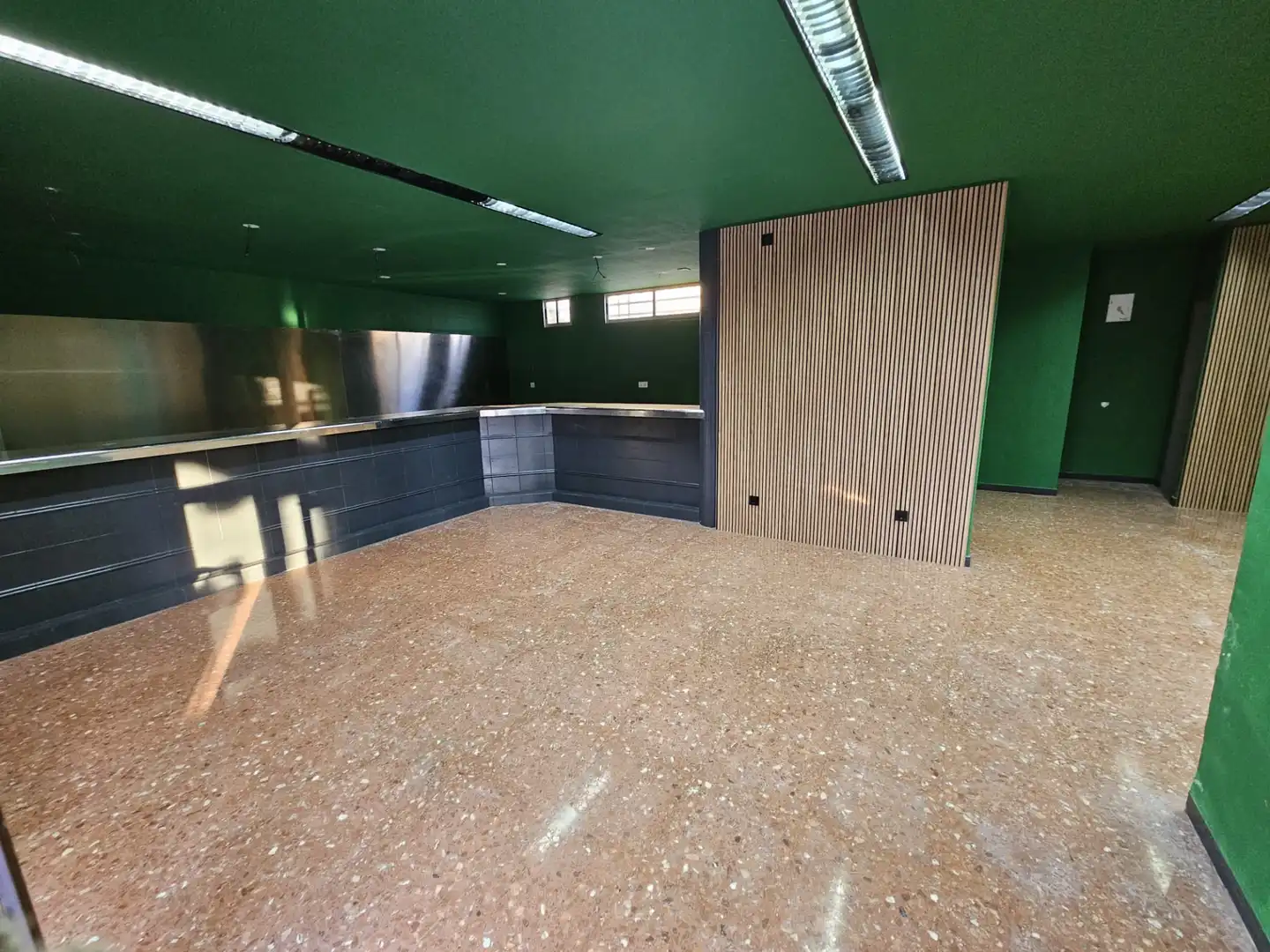 Local de alquiler en Gandia con Terraza