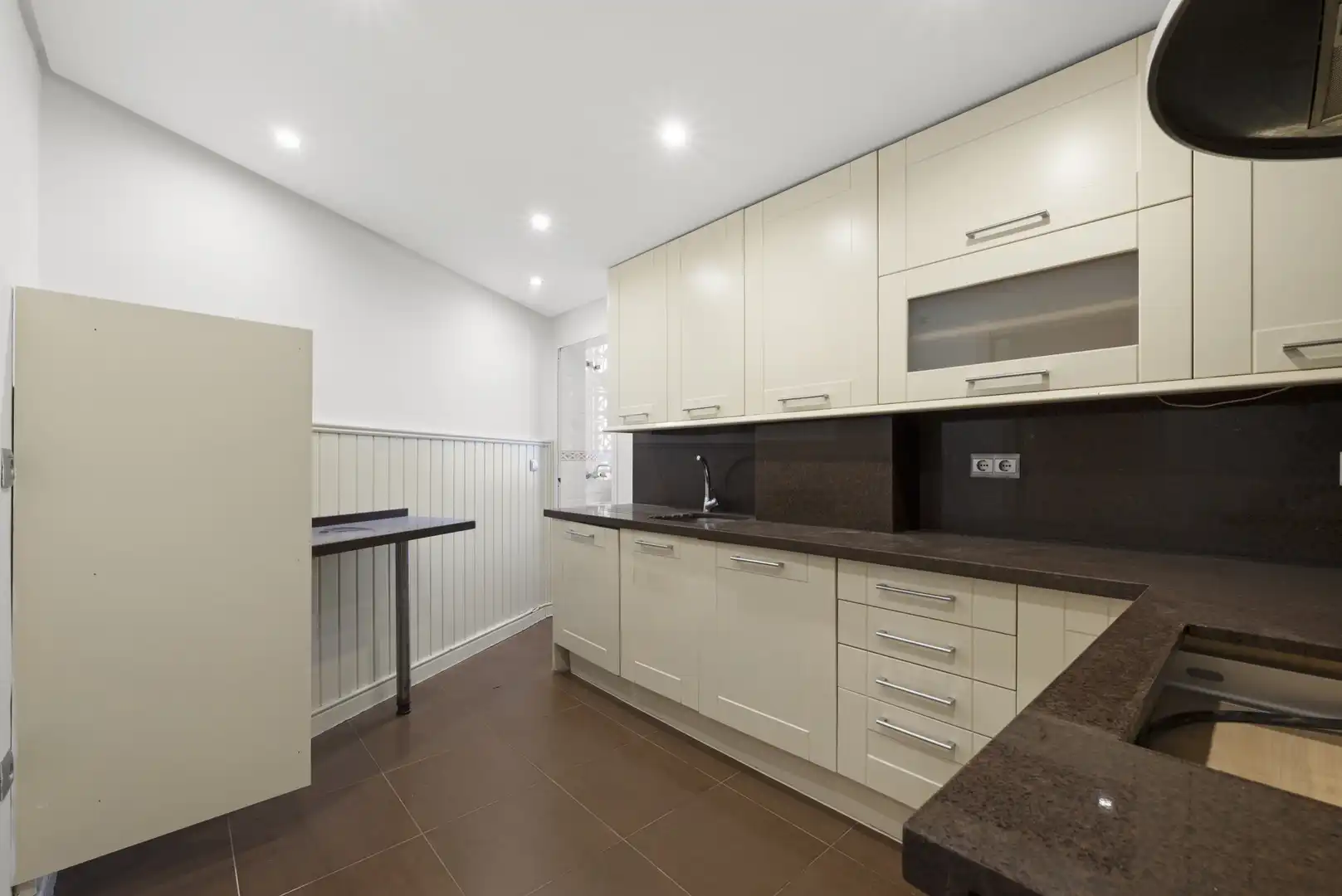 Kitchen of Apartments for sale in Benalmádena  with Air Conditioner, Terrace and Swimming Pool