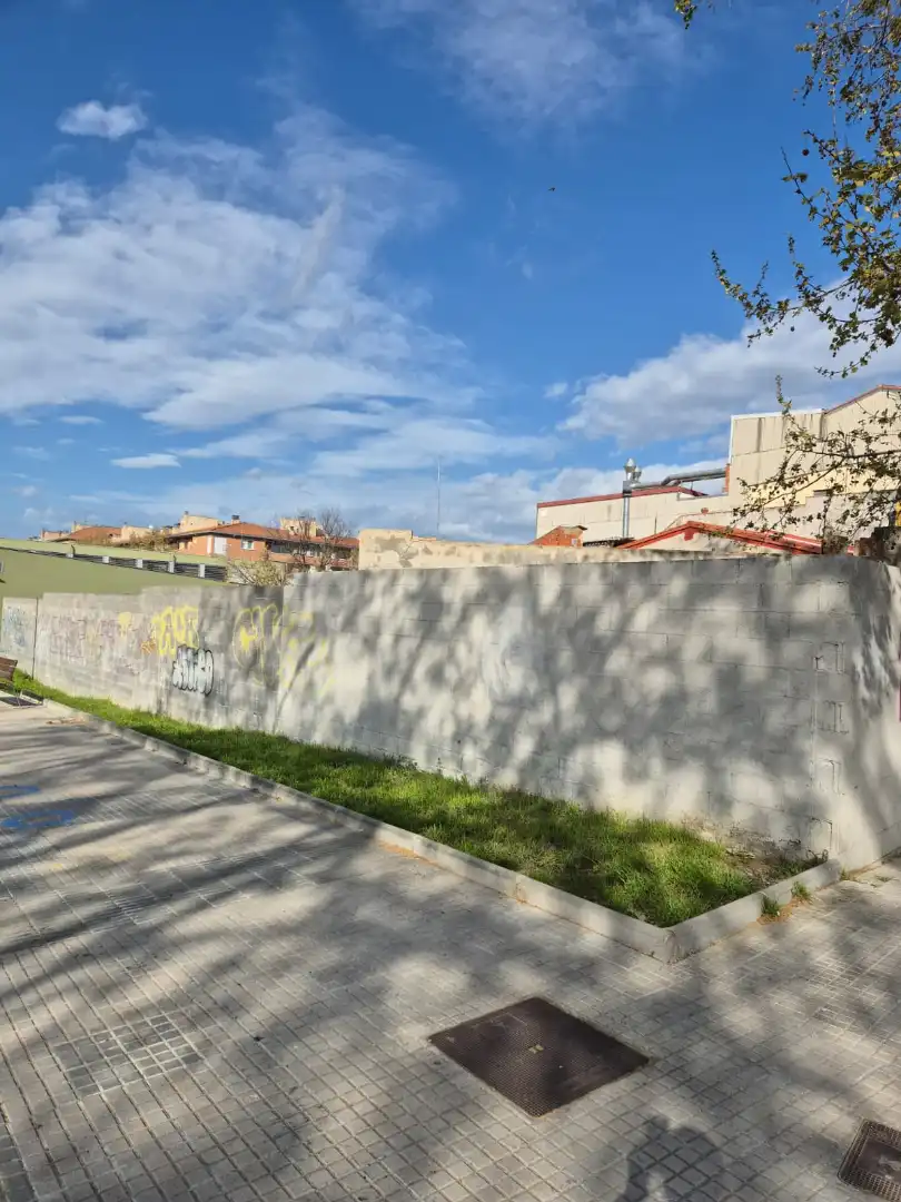 Residential land for sale in Carretera ďOlesa 99, imagen 2