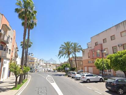 Vista exterior de Pis en venda en Alcalá de Guadaira amb Balcó