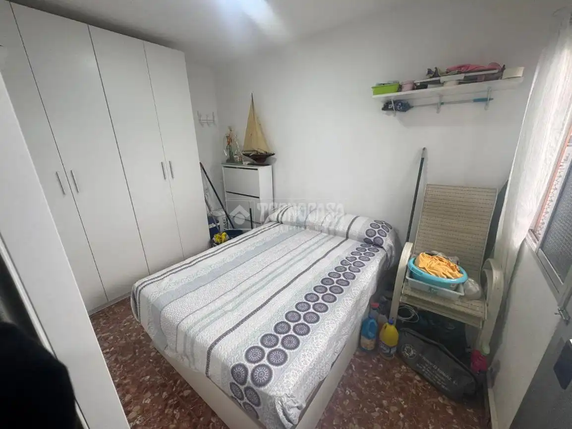 Dormitori de Casa adosada en venda en Córdoba amb Aire condicionat