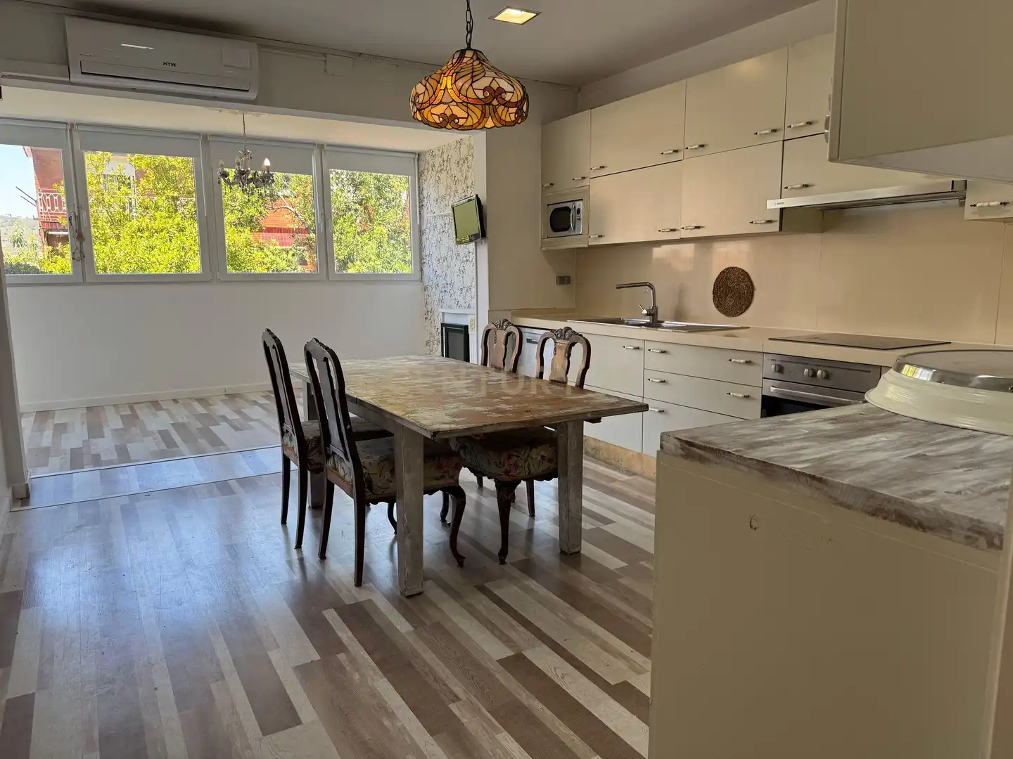 Cocina de Apartamento en venta en Barcelona con Aire acondicionado, Jardín privado y Trastero
