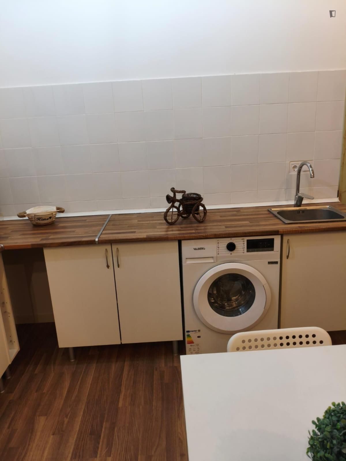 Kitchen of Study to rent in  Valencia Capital  with Furnished, Washing machine and Microwave