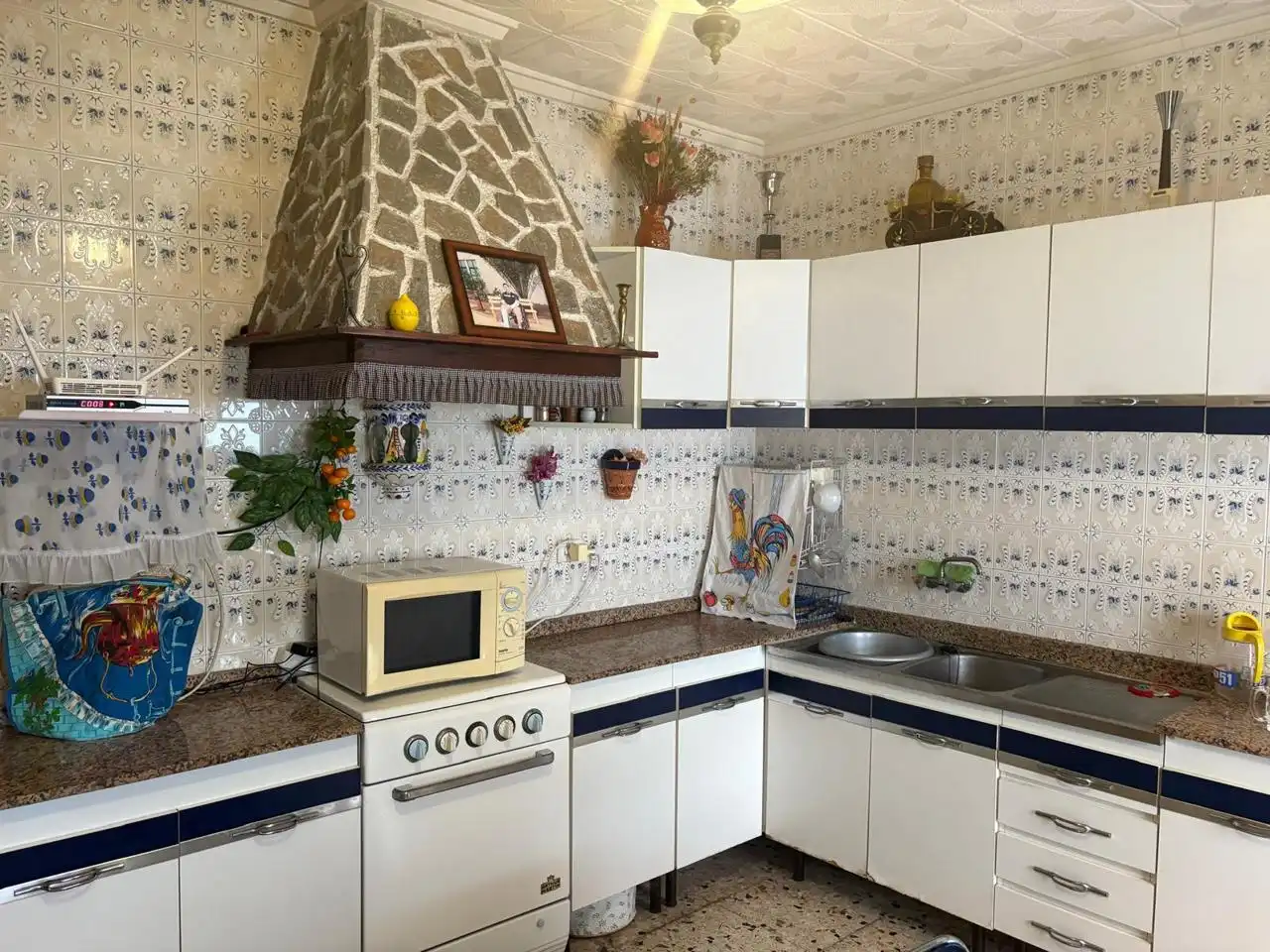 Küche von Einfamilien-Reihenhaus zum Verkauf in Benejúzar mit Klimaanlage und Terrasse