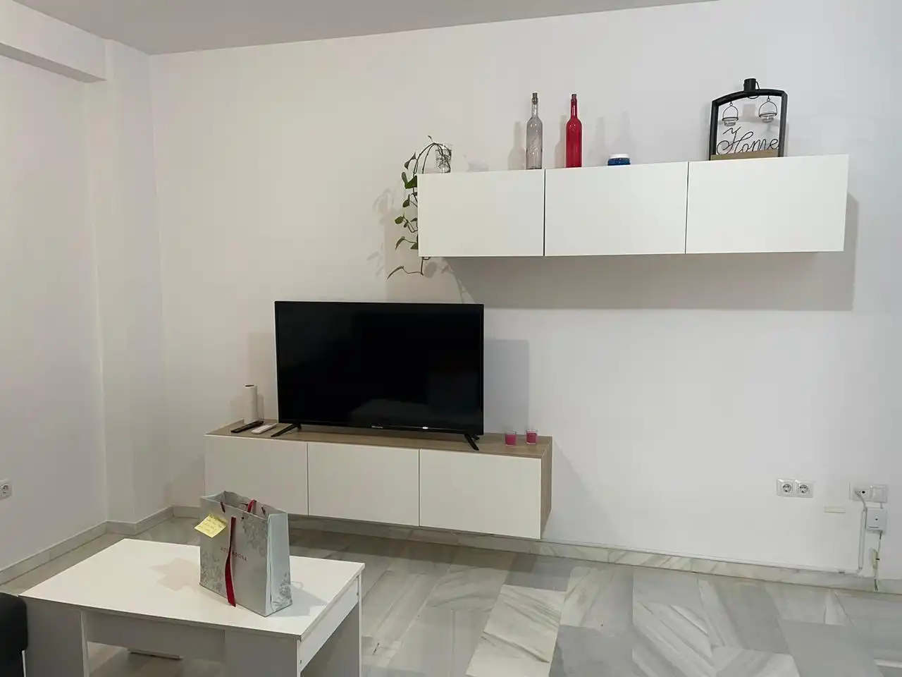Sala d'estar de Planta baixa de lloguer en Dos Hermanas amb Moblat