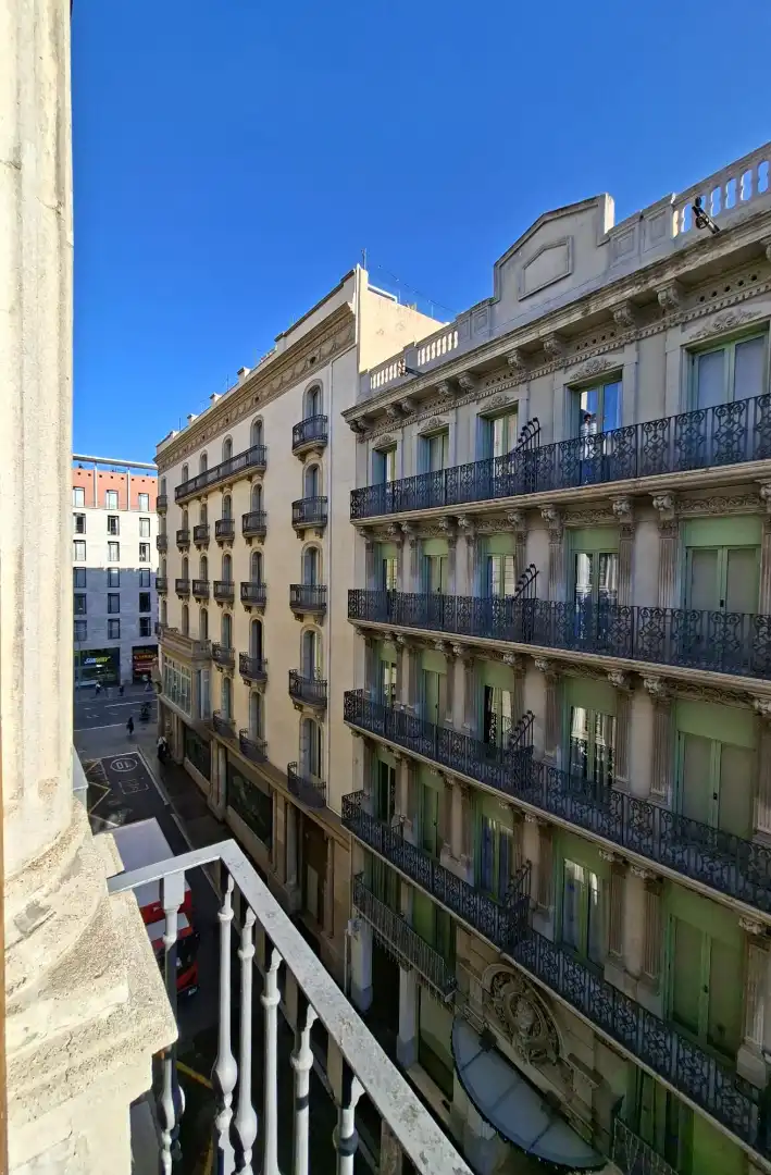 Vista exterior de Apartament en venda en Barcelona amb Aire condicionat, Calefacció i Parquet