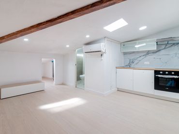 Flat for sale in Calle de María Martínez