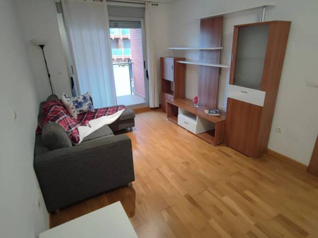 Piso en Alquiler en Juan Carlos I