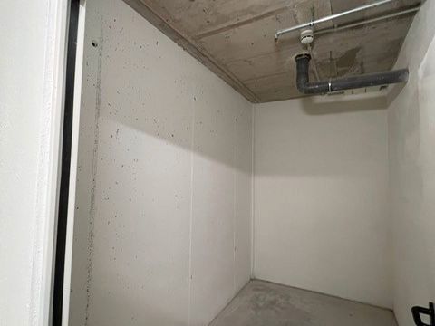 Box room to rent in Esplugues de Llobregat