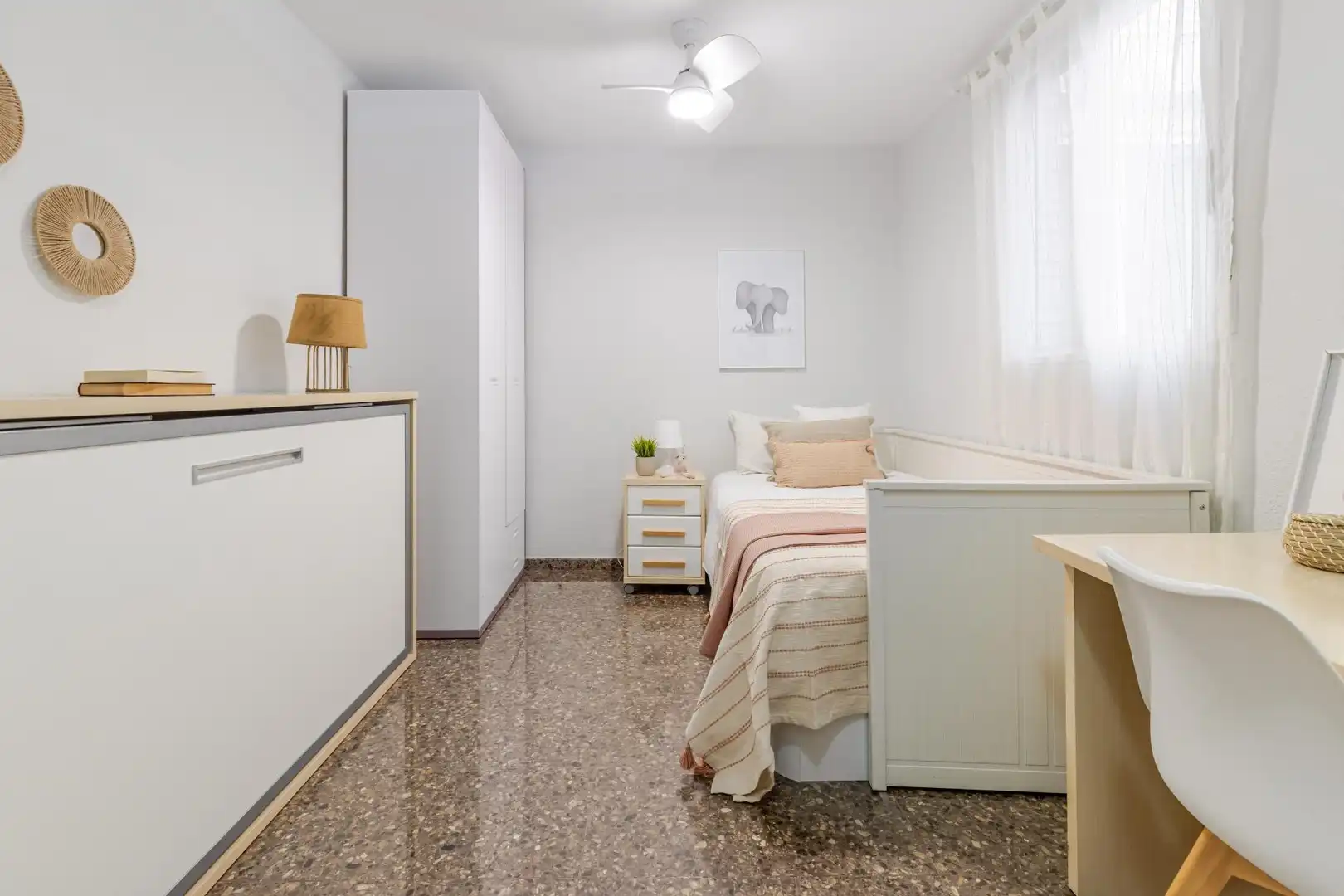 Habitación de Piso en venta en Paterna con Aire acondicionado, Calefacción y Balcón