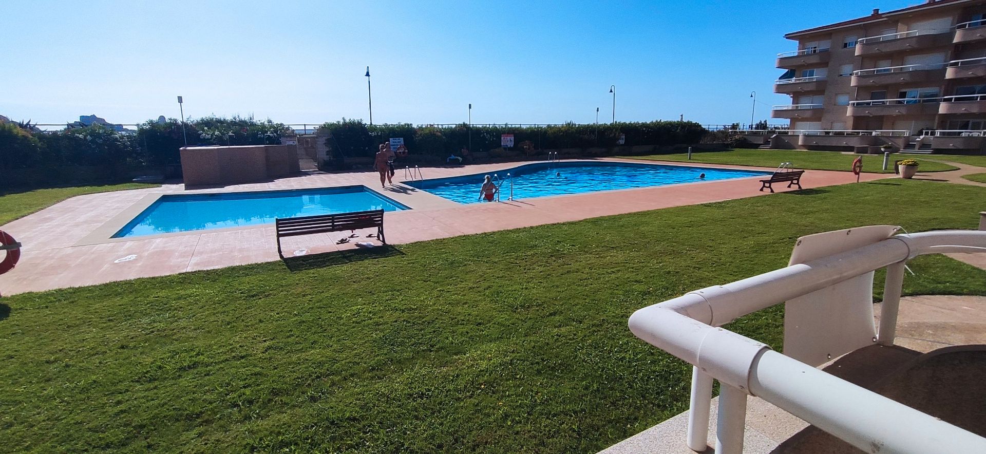 Piscina de Apartament en venda en L'Estartit amb Terrassa, Moblat i Forn