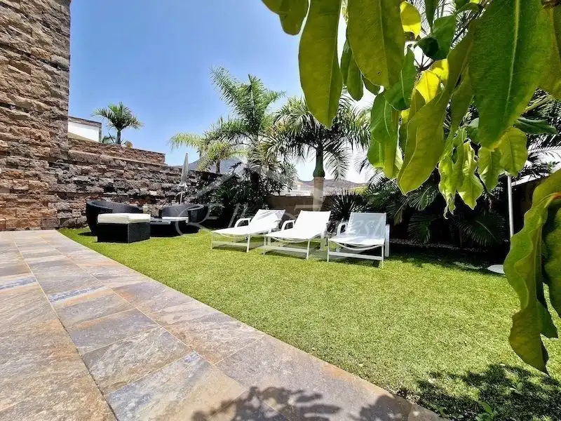 Terrassa de Casa o xalet en venda en Adeje amb Aire condicionat, Jardí privat i Terrassa