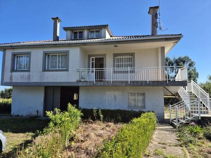 Vista exterior de Casa o xalet en venda en O Pino 