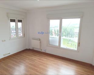 Bedroom of Flat for sale in Oviedo   with Terrace and Balcony