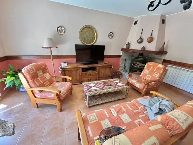Living room of Detached homes for sale in Zaragoza  with Heating, Private garden and Terrace